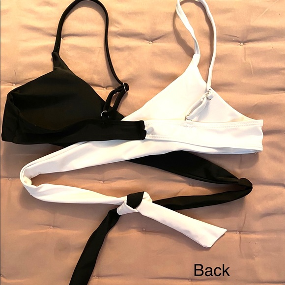 Boutique 2 tone -2 piece Bikini 👙🏄🏻‍♀️🏖 - Picture 2 of 7
